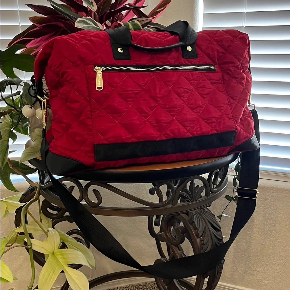 Steve Madden Red Quilted Weekender Bag EUC
